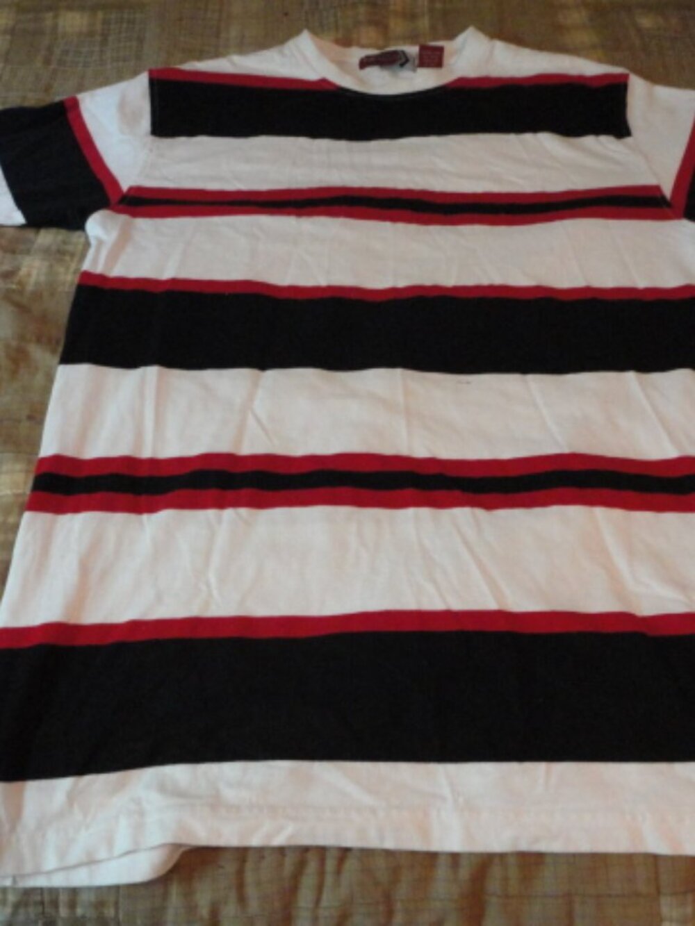 212 NYC White Red Black XL T-shirt